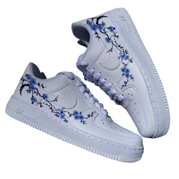 Nike Air Force 1 Kids 4.5Y Custom Embroidered Blue Floral Sneakers EUC - Picture 5 of 12